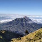 Jasa Tour Merbabu Profesional untuk Pendakian Aman